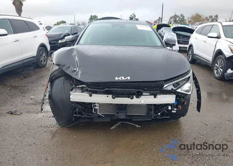 2025 Kia Ev6 Light Long Range z USA, uszkodzony, nr VIN 5XYC34JA0SG010205